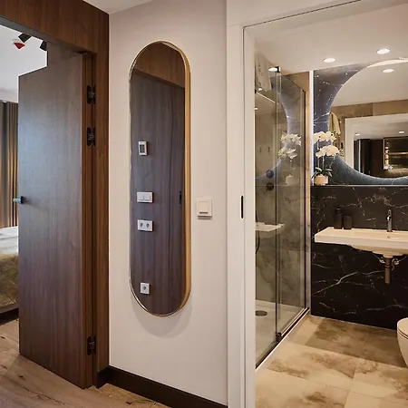 Golden Hour Apartments- Loft H 216