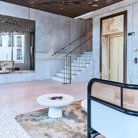 Golden Hour Apartments- Loft H 216